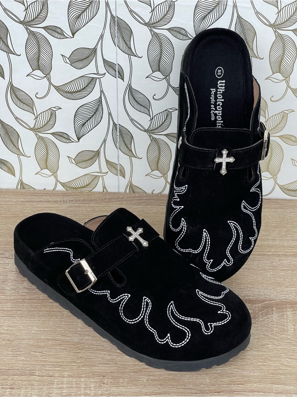 Wholeopolis X-Ray Crossfire Walkers men’s 8/9 women’s 9/10